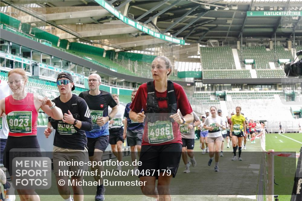 13.09.2026 - 21. swb-Marathon Bremen Michael Burmester http://msf.ph/oto/10467179 13.09.2026 13:13:34 Laufen im Stadion 118, 183, 270, 278, 349, 460, 514, 576, 600, 631, 695, 702, 768, 933, 950, 956, 1005, 1143, 1286, 1334, 1392, 1408, 1426, 1573, 1596, 1641, 1991, 2005, 2024, 2035, 2079, 2233, 2264, 2336, 2387, 2412, 2439, 2457, 2461, 2478, 2505, 2521, 2540, 2564, 2612, 2665, 2684, 2693, 2765, 2773, 2792, 2815, 2816, 2829, 2860, 2884, 2887, 2895, 2921, 2963, 2966, 2972, 2975, 3016, 3111, 3143, 3155, 3209, 3253, 3277, 3293, 3304, 3313, 3378, 3405, 3428, 3434, 3653, 3661 meine-sportfotos.de