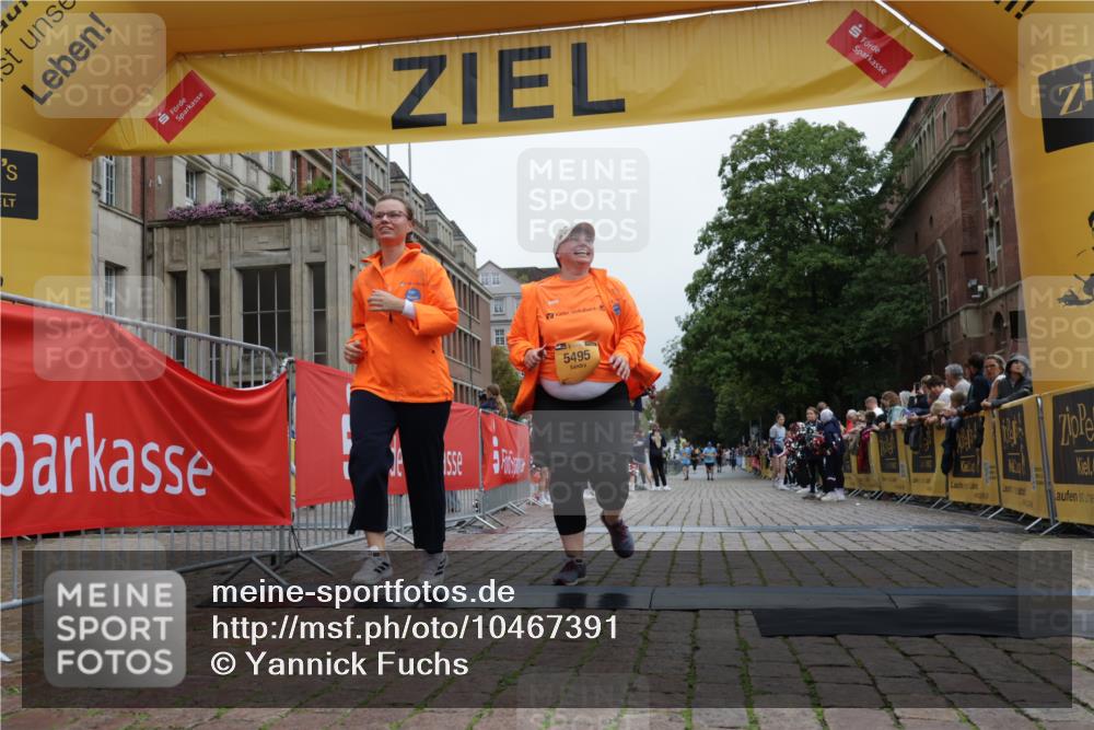 13.09.2026 - Kiel Lauf Yannick Fuchs http://msf.ph/oto/10467391 13.09.2026 10:04:57 Ziel 5493, 5495, 5050, 11874 meine-sportfotos.de