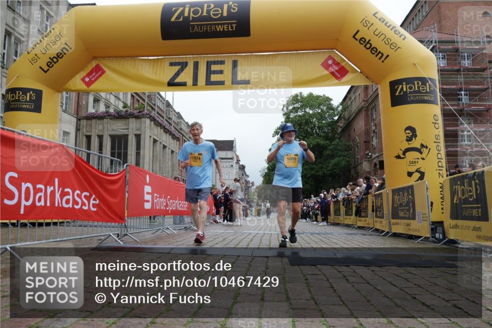 13.09.2026 - Kiel Lauf Yannick Fuchs http://msf.ph/oto/10467429 13.09.2026 10:05:21 Ziel 5050, 11874, 5493, 5495, 4295, 6219, 10456, 10457 meine-sportfotos.de