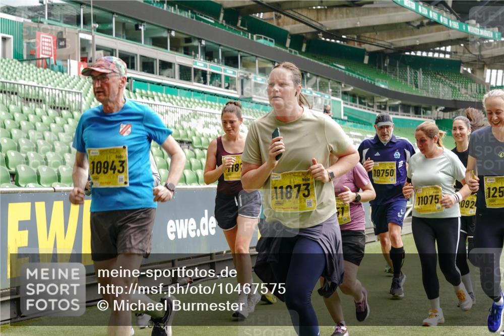 13.09.2026 - 21. swb-Marathon Bremen Michael Burmester http://msf.ph/oto/10467575 13.09.2026 10:35:55 Laufen im Stadion 10093, 10144, 10147, 10152, 10157, 10160, 10173, 10175, 10181, 10182, 10185, 10187, 10195, 10245, 10251, 10257, 10263, 10272, 10275, 10278, 10291, 10306, 10309, 10338, 10357, 10367, 10368, 10369, 10377, 10382, 10390, 10403, 10409, 10411, 10420, 10427, 10429, 10439, 10473, 10477, 10481, 10485, 10492, 10528, 10531, 10559, 10560, 10569, 10607, 10617, 10636, 10639, 10669, 10671, 10672, 10677, 10715, 10928, 11162, 11803, 11965, 10146, 10222 meine-sportfotos.de