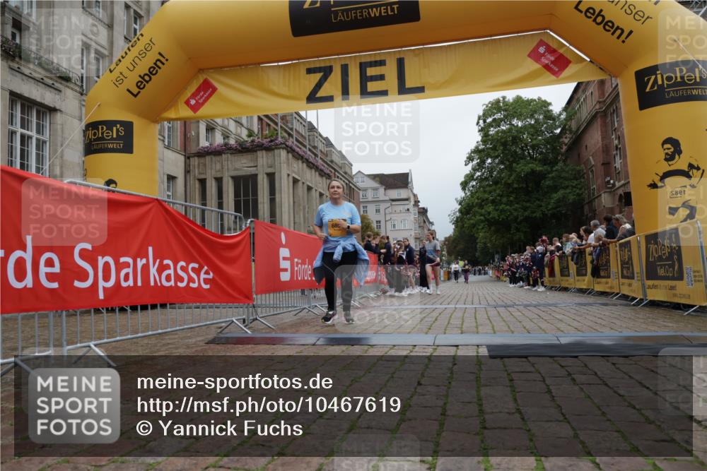 13.09.2026 - Kiel Lauf Yannick Fuchs http://msf.ph/oto/10467619 13.09.2026 10:06:02 Ziel 6850, 10466, 4295, 6219, 10456, 10457, 10582, 11398 meine-sportfotos.de
