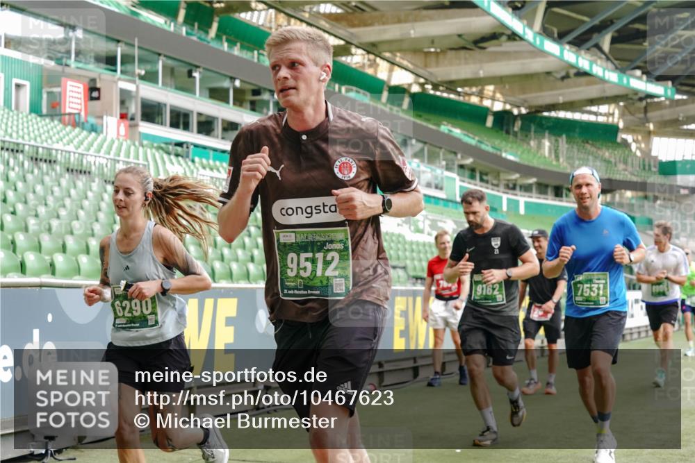 13.09.2026 - 21. swb-Marathon Bremen Michael Burmester http://msf.ph/oto/10467623 13.09.2026 12:57:20 Laufen im Stadion 307, 334, 431, 465, 769, 776, 789, 790, 857, 876, 909, 926, 948, 1010, 1130, 1191, 1199, 1254, 1535, 1601, 1750, 1752, 1809, 1881, 1900, 1972, 2001, 2040, 2046, 2051, 2075, 2260, 2324, 2371, 2397, 2402, 2423, 2473, 2493, 2535, 2634, 2640, 2671, 2761, 2812, 2903, 2904, 2948, 3051, 3078, 3119, 3138, 3182, 3186, 3202, 3290, 3319, 3348, 3411, 3450, 3458, 3508, 3514, 3534, 3634, 3655, 3685, 3690, 3695, 3760, 3813, 3866, 3939, 4101, 4171, 4316, 4319, 4455, 4479 meine-sportfotos.de