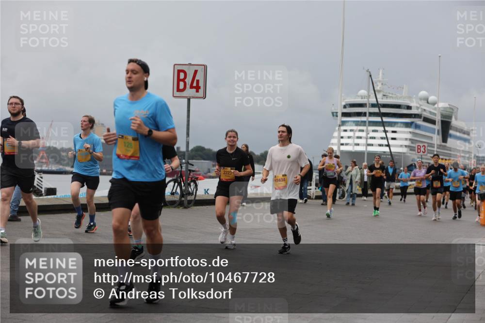 13.09.2026 - Kiel Lauf Andreas Tolksdorf http://msf.ph/oto/10467728 13.09.2026 12:08:07 Kiellinie 4, 128, 2223, 12434, 3 meine-sportfotos.de