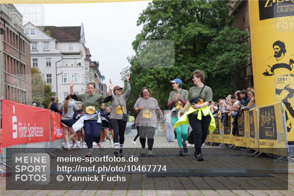 13.09.2026 - Kiel Lauf Yannick Fuchs http://msf.ph/oto/10467774 13.09.2026 10:07:44 Ziel 1389, 2347, 11296, 12055, 12056, 2237 meine-sportfotos.de
