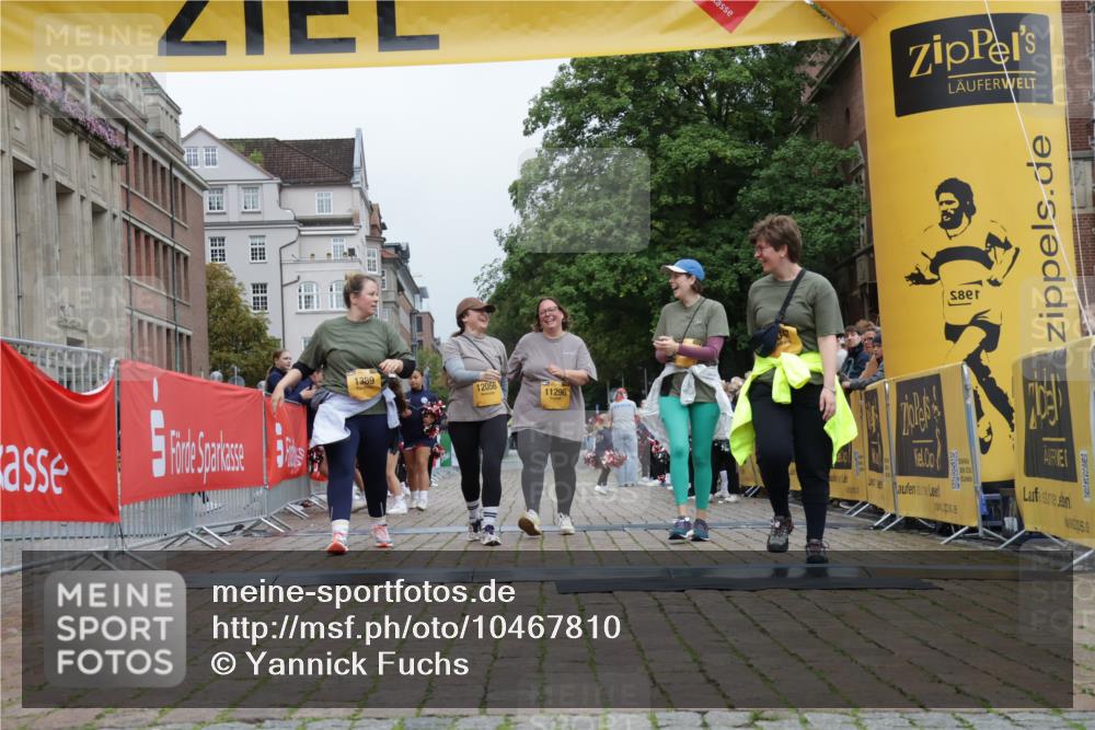 13.09.2026 - Kiel Lauf Yannick Fuchs http://msf.ph/oto/10467810 13.09.2026 10:07:46 Ziel 1389, 2347, 11296, 12055, 12056, 2237 meine-sportfotos.de