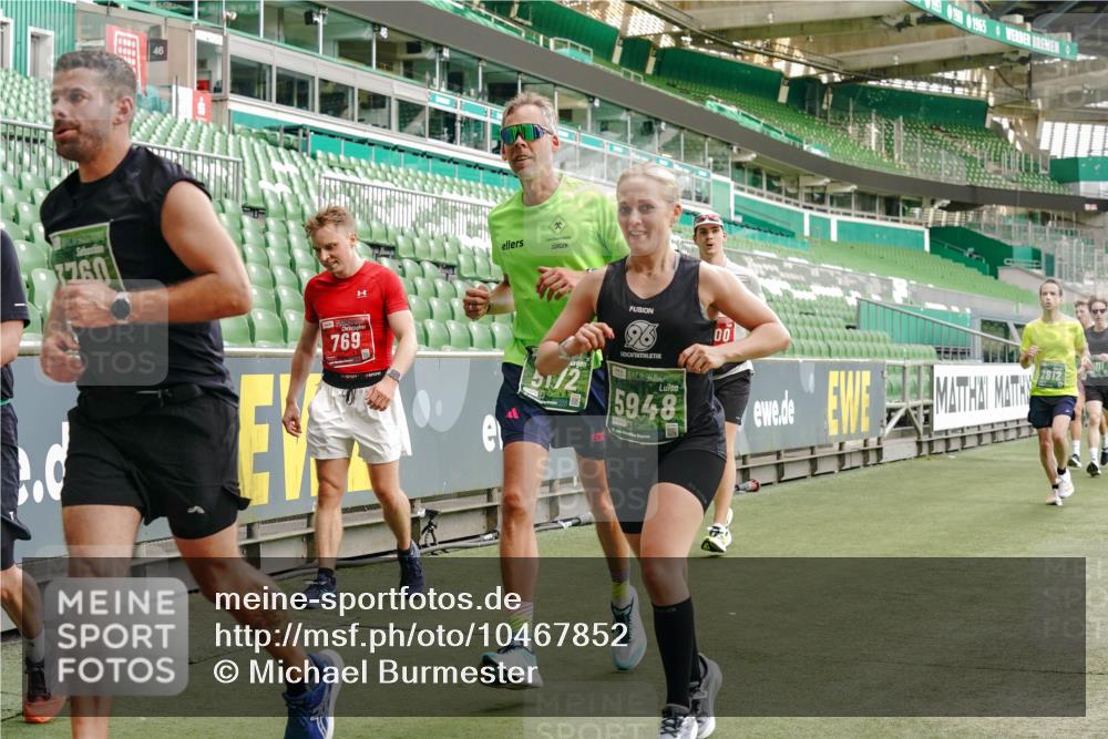 13.09.2026 - 21. swb-Marathon Bremen Michael Burmester http://msf.ph/oto/10467852 13.09.2026 12:57:26 Laufen im Stadion 141, 307, 334, 431, 511, 672, 769, 776, 789, 790, 857, 876, 909, 926, 948, 1010, 1119, 1130, 1191, 1199, 1254, 1535, 1601, 1647, 1752, 1809, 1881, 1900, 1933, 1972, 2001, 2040, 2046, 2051, 2075, 2324, 2371, 2397, 2402, 2423, 2473, 2493, 2535, 2634, 2640, 2671, 2761, 2812, 2903, 2904, 2948, 3051, 3078, 3119, 3138, 3182, 3186, 3202, 3290, 3319, 3338, 3348, 3411, 3450, 3458, 3514, 3534, 3634, 3655, 3685, 3690, 3695, 3760, 3813, 3866, 3939, 4101, 4171, 4316, 4319, 4455 meine-sportfotos.de