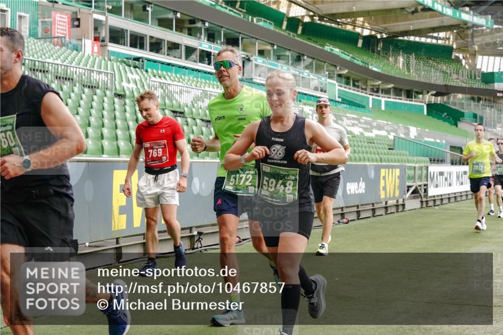 13.09.2026 - 21. swb-Marathon Bremen Michael Burmester http://msf.ph/oto/10467857 13.09.2026 12:57:26 Laufen im Stadion 141, 307, 334, 431, 511, 672, 769, 776, 789, 790, 857, 876, 909, 926, 948, 1010, 1119, 1130, 1191, 1199, 1254, 1535, 1601, 1647, 1752, 1809, 1881, 1900, 1933, 1972, 2001, 2040, 2046, 2051, 2075, 2324, 2371, 2397, 2402, 2423, 2473, 2493, 2535, 2634, 2640, 2671, 2761, 2812, 2903, 2904, 2948, 3051, 3078, 3119, 3138, 3182, 3186, 3202, 3290, 3319, 3338, 3348, 3411, 3450, 3458, 3514, 3534, 3634, 3655, 3685, 3690, 3695, 3760, 3813, 3866, 3939, 4101, 4171, 4316, 4319, 4455 meine-sportfotos.de