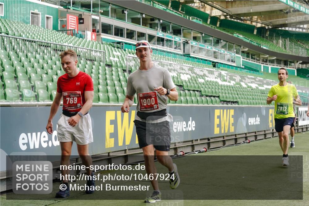 13.09.2026 - 21. swb-Marathon Bremen Michael Burmester http://msf.ph/oto/10467924 13.09.2026 12:57:28 Laufen im Stadion 141, 307, 334, 431, 511, 672, 769, 776, 789, 790, 857, 876, 909, 926, 948, 1010, 1119, 1130, 1191, 1199, 1254, 1535, 1601, 1647, 1752, 1809, 1881, 1900, 1933, 1972, 2001, 2040, 2046, 2051, 2075, 2324, 2371, 2397, 2402, 2423, 2473, 2493, 2535, 2634, 2640, 2671, 2761, 2812, 2903, 2904, 2948, 3051, 3078, 3119, 3138, 3148, 3182, 3186, 3202, 3290, 3319, 3338, 3348, 3411, 3450, 3458, 3514, 3534, 3634, 3655, 3685, 3690, 3695, 3760, 3813, 3866, 3933, 3939, 4101, 4171, 4316, 4319, 4455 meine-sportfotos.de