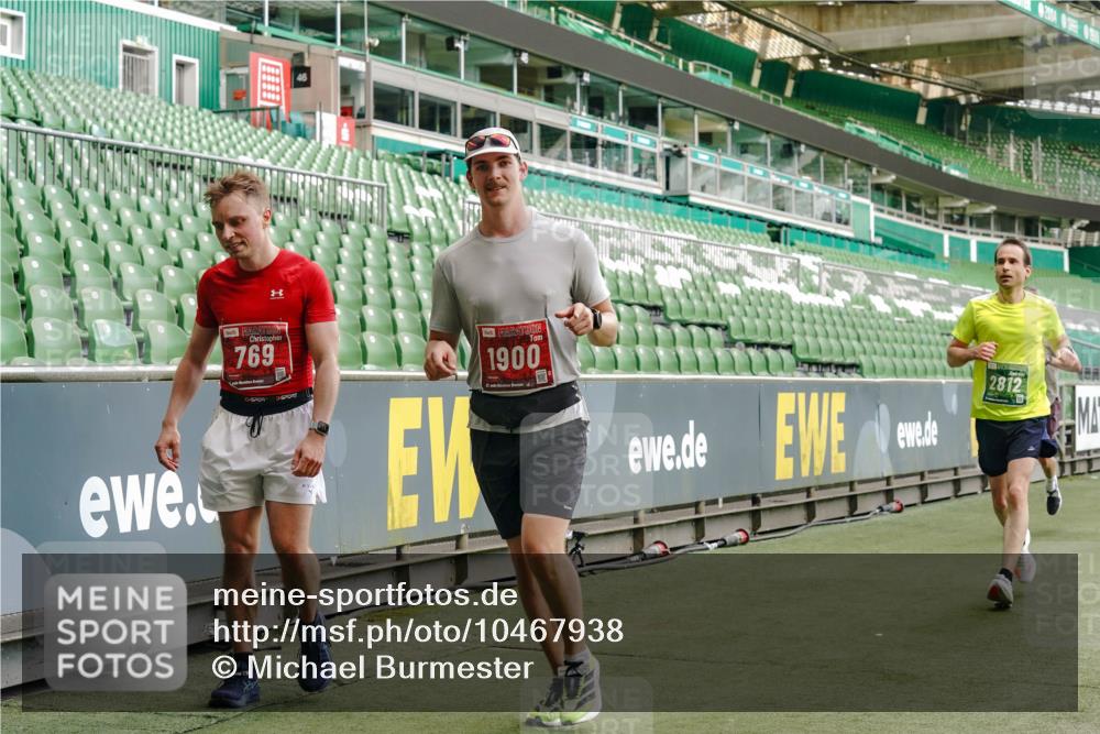 13.09.2026 - 21. swb-Marathon Bremen Michael Burmester http://msf.ph/oto/10467938 13.09.2026 12:57:28 Laufen im Stadion 141, 307, 334, 431, 511, 672, 769, 776, 789, 790, 857, 876, 909, 926, 948, 1010, 1119, 1130, 1191, 1199, 1254, 1535, 1601, 1647, 1752, 1809, 1881, 1900, 1933, 1972, 2001, 2040, 2046, 2051, 2075, 2324, 2371, 2397, 2402, 2423, 2473, 2493, 2535, 2634, 2640, 2671, 2761, 2812, 2903, 2904, 2948, 3051, 3078, 3119, 3138, 3148, 3182, 3186, 3202, 3290, 3319, 3338, 3348, 3411, 3450, 3458, 3514, 3534, 3634, 3655, 3685, 3690, 3695, 3760, 3813, 3866, 3933, 3939, 4101, 4171, 4316, 4319, 4455 meine-sportfotos.de