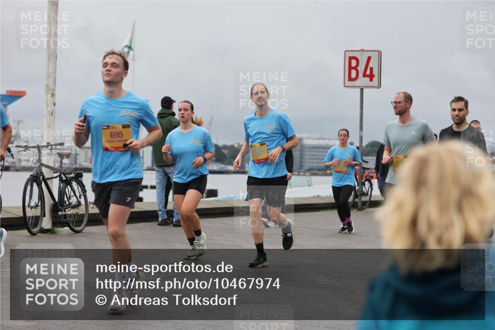 13.09.2026 - Kiel Lauf Andreas Tolksdorf http://msf.ph/oto/10467974 13.09.2026 12:08:22 Kiellinie 11, 39, 695, 4 meine-sportfotos.de