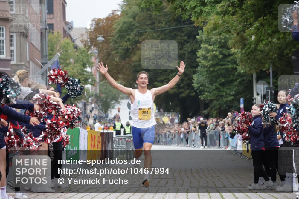 13.09.2026 - Kiel Lauf Yannick Fuchs http://msf.ph/oto/10467994 13.09.2026 10:17:50 Ziel 11389, 364 meine-sportfotos.de