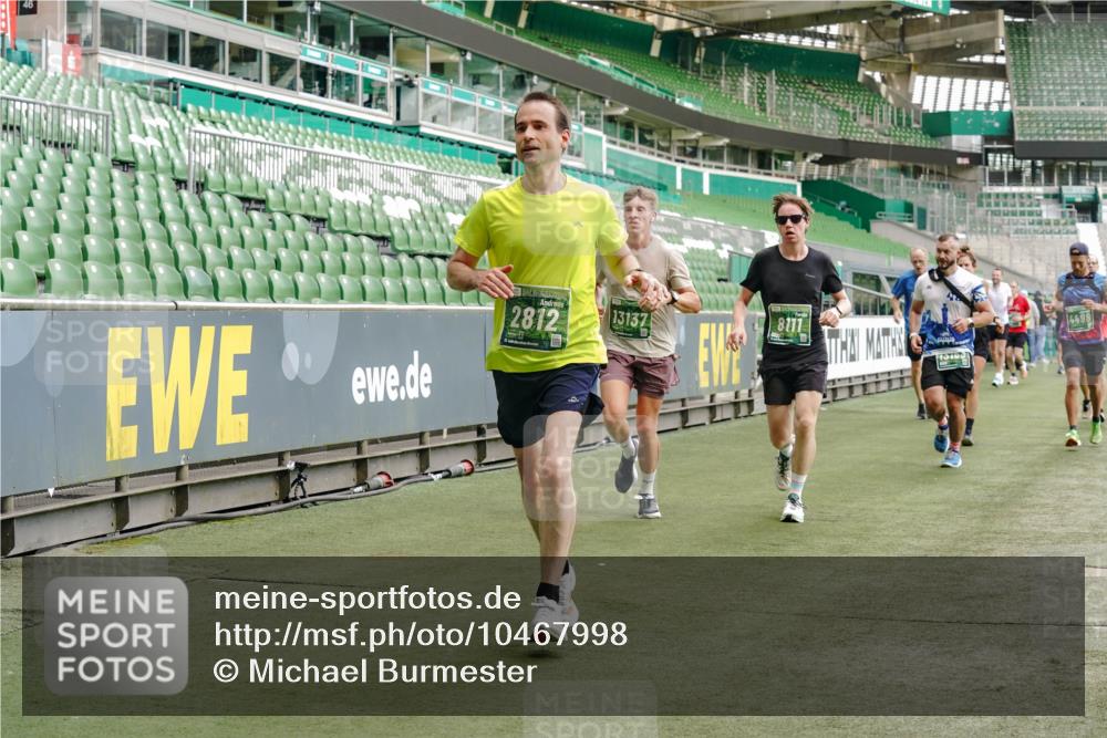 13.09.2026 - 21. swb-Marathon Bremen Michael Burmester http://msf.ph/oto/10467998 13.09.2026 12:57:29 Laufen im Stadion 141, 307, 334, 431, 511, 672, 769, 776, 789, 790, 857, 876, 909, 926, 948, 1010, 1119, 1130, 1191, 1199, 1254, 1535, 1601, 1647, 1752, 1809, 1881, 1900, 1933, 1972, 2001, 2040, 2046, 2051, 2075, 2324, 2371, 2397, 2402, 2423, 2473, 2493, 2535, 2634, 2640, 2671, 2761, 2812, 2903, 2904, 2948, 3051, 3078, 3119, 3138, 3148, 3182, 3186, 3202, 3290, 3319, 3338, 3348, 3450, 3458, 3514, 3534, 3634, 3655, 3685, 3690, 3695, 3760, 3813, 3866, 3933, 3939, 4101, 4171, 4316, 4319, 4455 meine-sportfotos.de