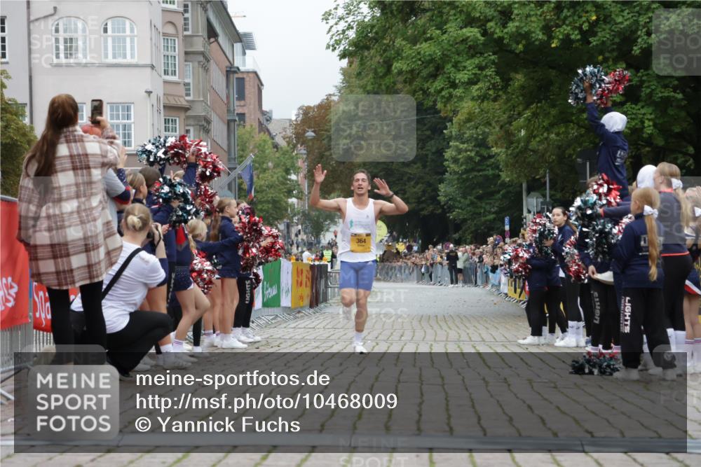 13.09.2026 - Kiel Lauf Yannick Fuchs http://msf.ph/oto/10468009 13.09.2026 10:17:50 Ziel 11389, 364 meine-sportfotos.de