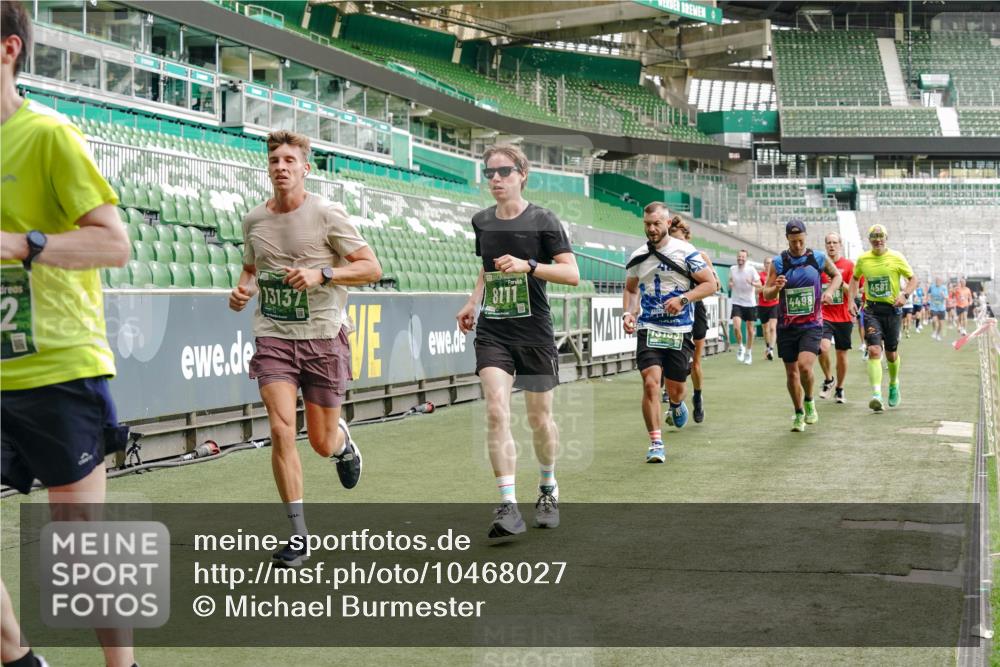 13.09.2026 - 21. swb-Marathon Bremen Michael Burmester http://msf.ph/oto/10468027 13.09.2026 12:57:30 Laufen im Stadion 141, 307, 334, 431, 511, 672, 769, 776, 789, 790, 857, 876, 909, 926, 948, 1010, 1119, 1130, 1191, 1199, 1254, 1535, 1601, 1647, 1752, 1809, 1881, 1900, 1933, 1972, 2001, 2040, 2046, 2051, 2075, 2324, 2371, 2397, 2402, 2423, 2473, 2493, 2535, 2634, 2640, 2671, 2761, 2812, 2903, 2904, 2948, 3051, 3078, 3119, 3138, 3148, 3182, 3186, 3202, 3290, 3319, 3338, 3348, 3450, 3458, 3514, 3534, 3634, 3655, 3685, 3690, 3695, 3760, 3813, 3866, 3933, 3939, 4101, 4171, 4316, 4319, 4455 meine-sportfotos.de