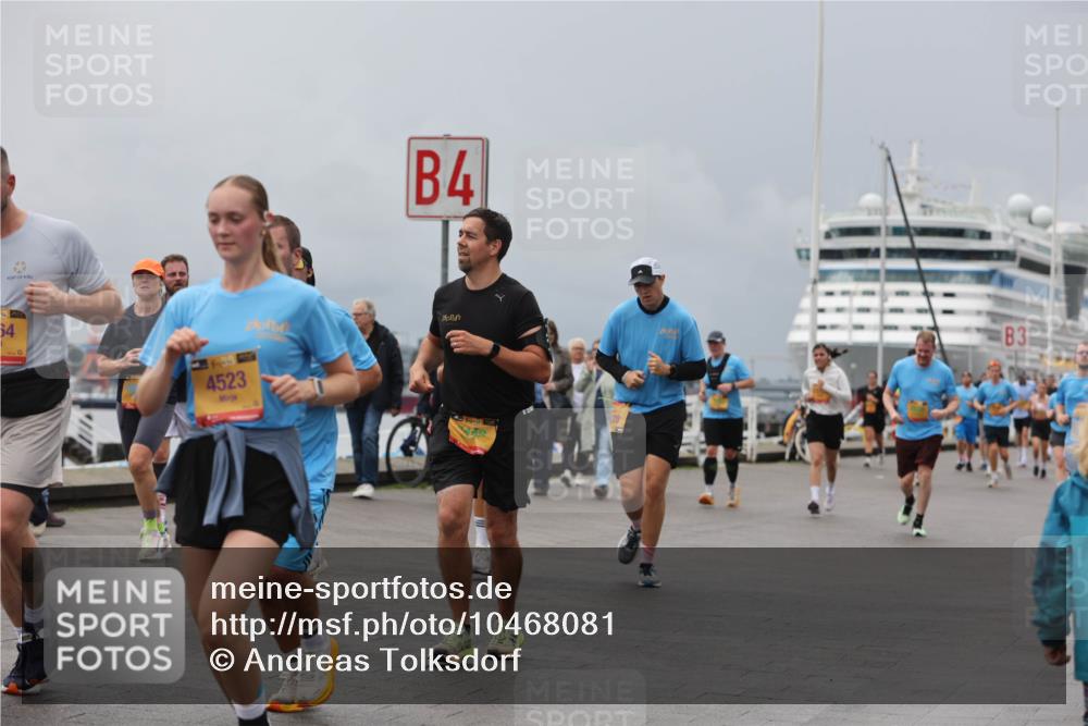 13.09.2026 - Kiel Lauf Andreas Tolksdorf http://msf.ph/oto/10468081 13.09.2026 12:08:26 Kiellinie 54, 4523, 4, 28, 3 meine-sportfotos.de