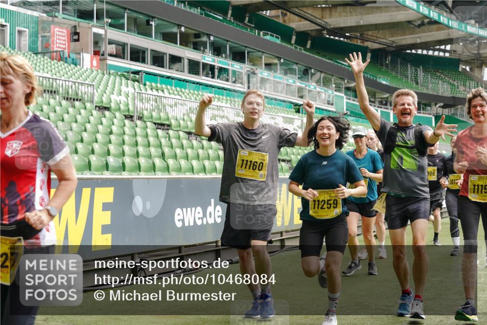 13.09.2026 - 21. swb-Marathon Bremen Michael Burmester http://msf.ph/oto/10468084 13.09.2026 10:36:00 Laufen im Stadion 10093, 10144, 10147, 10152, 10153, 10154, 10157, 10160, 10173, 10175, 10181, 10182, 10185, 10187, 10195, 10198, 10245, 10251, 10257, 10263, 10272, 10275, 10278, 10291, 10296, 10306, 10309, 10338, 10357, 10367, 10368, 10369, 10377, 10382, 10390, 10403, 10409, 10411, 10420, 10427, 10429, 10439, 10473, 10477, 10481, 10485, 10492, 10528, 10531, 10559, 10560, 10569, 10607, 10617, 10633, 10636, 10639, 10671, 10672, 10677, 10715, 10928, 11803, 11965, 10146, 10222 meine-sportfotos.de