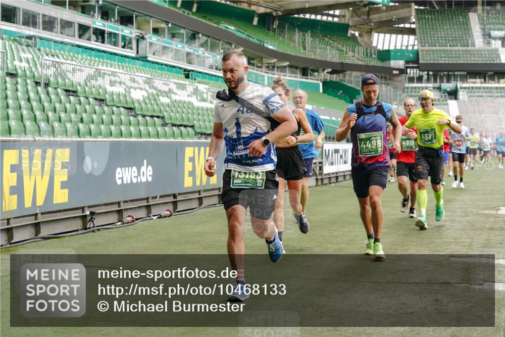 13.09.2026 - 21. swb-Marathon Bremen Michael Burmester http://msf.ph/oto/10468133 13.09.2026 12:57:32 Laufen im Stadion 141, 334, 431, 511, 672, 769, 776, 789, 790, 857, 876, 909, 926, 948, 1010, 1119, 1130, 1191, 1199, 1254, 1535, 1601, 1647, 1752, 1809, 1881, 1900, 1933, 1972, 2001, 2040, 2046, 2051, 2075, 2324, 2371, 2397, 2402, 2423, 2473, 2493, 2535, 2634, 2640, 2671, 2761, 2812, 2903, 2904, 2948, 3051, 3078, 3119, 3138, 3148, 3182, 3186, 3202, 3290, 3319, 3338, 3348, 3450, 3458, 3514, 3534, 3634, 3655, 3685, 3690, 3695, 3760, 3813, 3866, 3933, 3939, 4101, 4171, 4316, 4319 meine-sportfotos.de