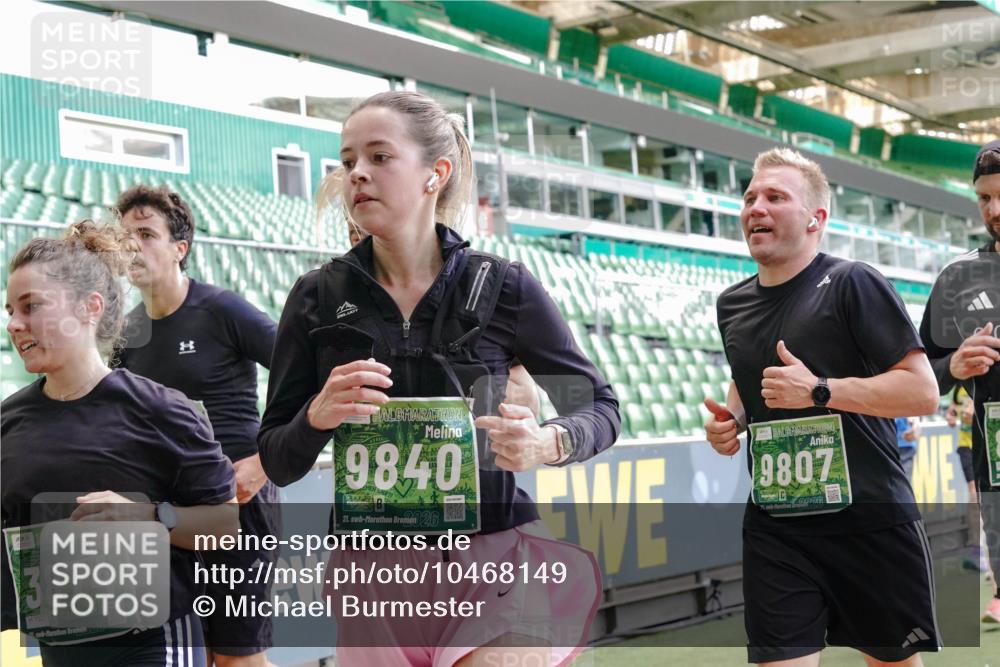 13.09.2026 - 21. swb-Marathon Bremen Michael Burmester http://msf.ph/oto/10468149 13.09.2026 13:13:45 Laufen im Stadion 118, 183, 270, 278, 349, 460, 514, 576, 600, 631, 695, 702, 768, 933, 950, 956, 1005, 1008, 1143, 1286, 1334, 1392, 1408, 1426, 1573, 1596, 1641, 1818, 1819, 1991, 2005, 2024, 2035, 2079, 2233, 2264, 2314, 2387, 2412, 2439, 2457, 2461, 2478, 2505, 2521, 2540, 2564, 2612, 2665, 2684, 2693, 2765, 2773, 2792, 2815, 2816, 2829, 2860, 2884, 2887, 2895, 2921, 2963, 2966, 2972, 2975, 2978, 3016, 3111, 3155, 3209, 3253, 3277, 3293, 3304, 3313, 3378, 3405, 3428, 3434, 3653, 3661 meine-sportfotos.de