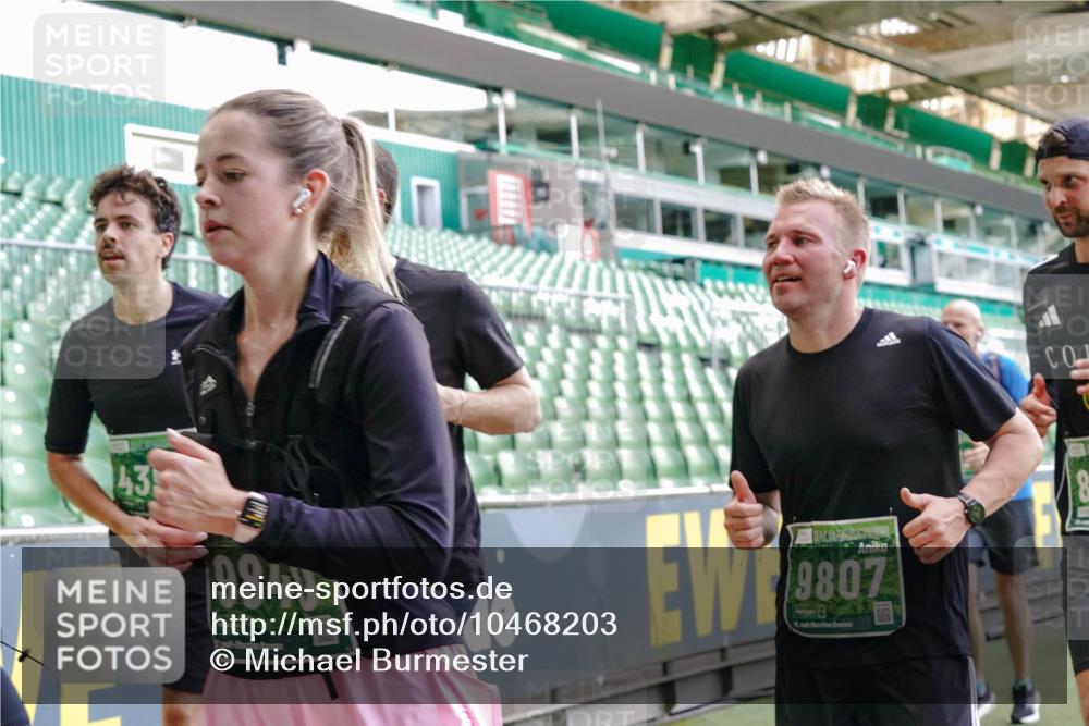 13.09.2026 - 21. swb-Marathon Bremen Michael Burmester http://msf.ph/oto/10468203 13.09.2026 13:13:45 Laufen im Stadion 118, 183, 270, 278, 349, 460, 514, 576, 600, 631, 695, 702, 768, 933, 950, 956, 1005, 1008, 1143, 1286, 1334, 1392, 1408, 1426, 1573, 1596, 1641, 1818, 1819, 1991, 2005, 2024, 2035, 2079, 2233, 2264, 2314, 2387, 2412, 2439, 2457, 2461, 2478, 2505, 2521, 2540, 2564, 2612, 2665, 2684, 2693, 2765, 2773, 2792, 2815, 2816, 2829, 2860, 2884, 2887, 2895, 2921, 2963, 2966, 2972, 2975, 2978, 3016, 3111, 3155, 3209, 3253, 3277, 3293, 3304, 3313, 3378, 3405, 3428, 3434, 3653, 3661 meine-sportfotos.de