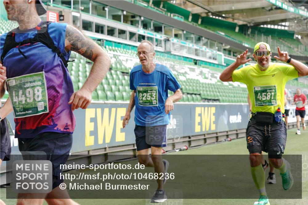13.09.2026 - 21. swb-Marathon Bremen Michael Burmester http://msf.ph/oto/10468236 13.09.2026 12:57:34 Laufen im Stadion 141, 334, 431, 511, 672, 769, 776, 789, 790, 857, 876, 909, 926, 948, 1010, 1119, 1130, 1191, 1199, 1254, 1281, 1535, 1601, 1642, 1647, 1752, 1809, 1881, 1900, 1933, 1972, 2001, 2040, 2046, 2051, 2075, 2324, 2371, 2397, 2402, 2423, 2473, 2493, 2535, 2634, 2640, 2671, 2761, 2812, 2903, 2904, 2948, 3051, 3078, 3119, 3138, 3148, 3182, 3186, 3202, 3290, 3319, 3338, 3348, 3450, 3458, 3514, 3534, 3560, 3634, 3655, 3685, 3690, 3695, 3760, 3813, 3866, 3933, 3939, 4101, 4316, 4319 meine-sportfotos.de