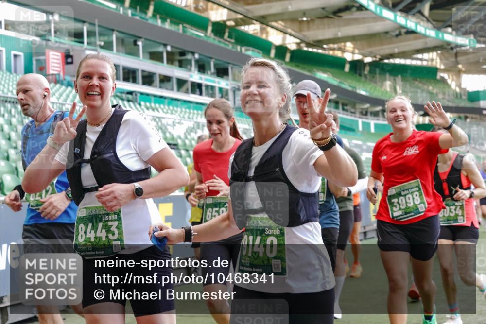 13.09.2026 - 21. swb-Marathon Bremen Michael Burmester http://msf.ph/oto/10468341 13.09.2026 13:13:47 Laufen im Stadion 118, 183, 270, 278, 349, 460, 514, 576, 600, 631, 695, 702, 768, 933, 950, 956, 1005, 1008, 1143, 1286, 1334, 1392, 1408, 1426, 1573, 1596, 1641, 1818, 1819, 1991, 2005, 2024, 2035, 2079, 2233, 2264, 2314, 2387, 2412, 2439, 2457, 2461, 2478, 2505, 2521, 2540, 2564, 2612, 2665, 2684, 2693, 2765, 2773, 2792, 2815, 2816, 2829, 2838, 2860, 2884, 2887, 2895, 2921, 2963, 2966, 2972, 2975, 2978, 3016, 3111, 3155, 3209, 3253, 3277, 3293, 3304, 3313, 3378, 3405, 3428, 3434, 3653, 3661 meine-sportfotos.de