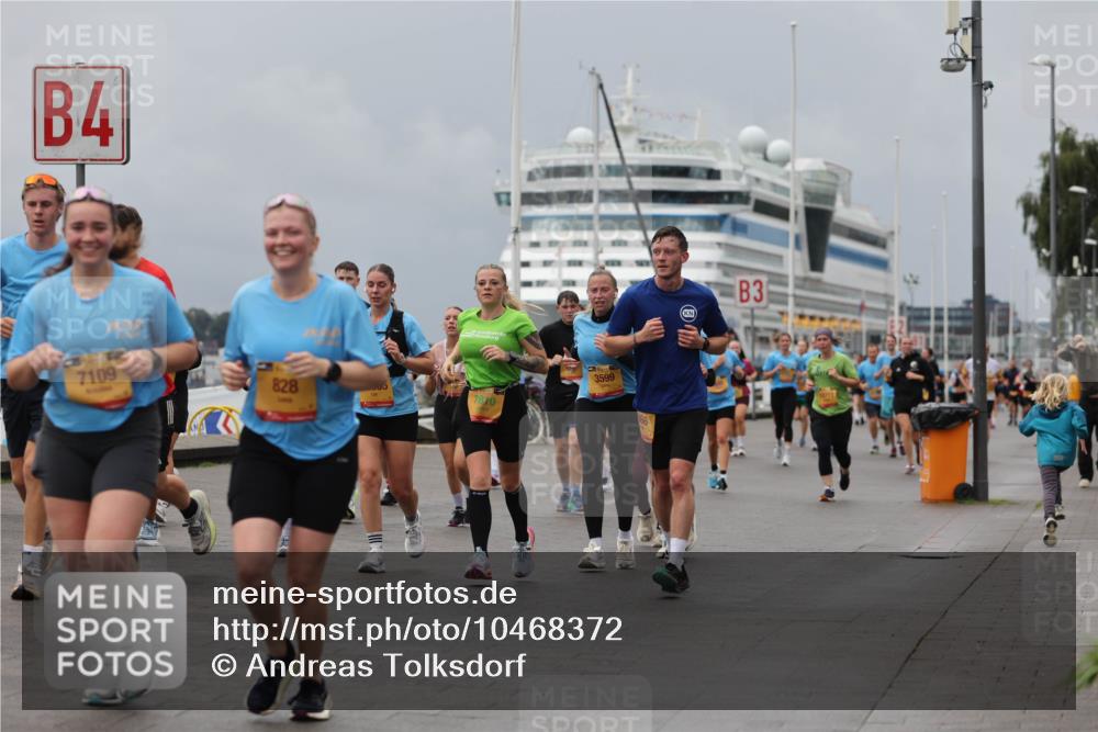 13.09.2026 - Kiel Lauf Andreas Tolksdorf http://msf.ph/oto/10468372 13.09.2026 12:08:37 Kiellinie 4, 7109, 828, 7810, 3599, 66, 3 meine-sportfotos.de