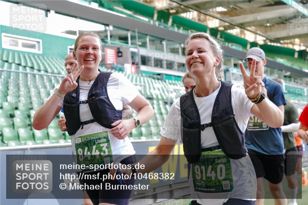 13.09.2026 - 21. swb-Marathon Bremen Michael Burmester http://msf.ph/oto/10468382 13.09.2026 13:13:47 Laufen im Stadion 118, 183, 270, 278, 349, 460, 514, 576, 600, 631, 695, 702, 768, 933, 950, 956, 1005, 1008, 1143, 1286, 1334, 1392, 1408, 1426, 1573, 1596, 1641, 1818, 1819, 1991, 2005, 2024, 2035, 2079, 2233, 2264, 2314, 2387, 2412, 2439, 2457, 2461, 2478, 2505, 2521, 2540, 2564, 2612, 2665, 2684, 2693, 2765, 2773, 2792, 2815, 2816, 2829, 2838, 2860, 2884, 2887, 2895, 2921, 2963, 2966, 2972, 2975, 2978, 3016, 3111, 3155, 3209, 3253, 3277, 3293, 3304, 3313, 3378, 3405, 3428, 3434, 3653, 3661 meine-sportfotos.de