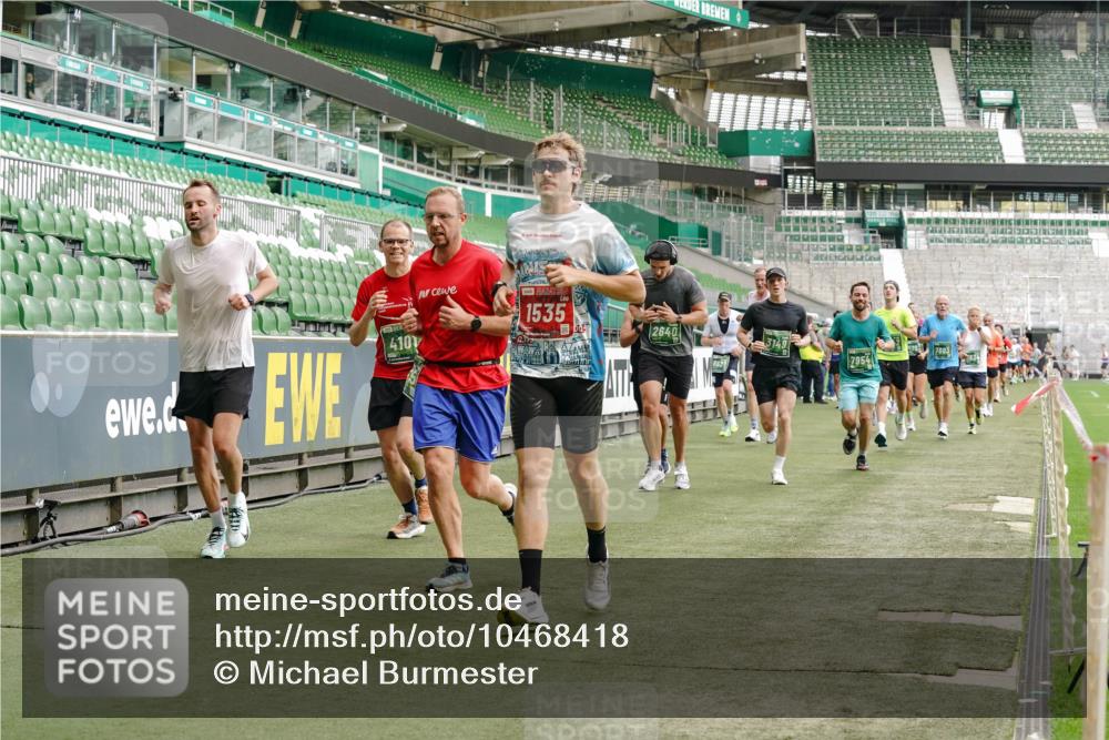 13.09.2026 - 21. swb-Marathon Bremen Michael Burmester http://msf.ph/oto/10468418 13.09.2026 12:57:38 Laufen im Stadion 141, 334, 431, 511, 672, 769, 776, 789, 790, 857, 876, 909, 948, 1010, 1119, 1130, 1191, 1199, 1254, 1281, 1535, 1601, 1642, 1647, 1752, 1809, 1881, 1900, 1931, 1933, 1972, 2001, 2040, 2046, 2051, 2075, 2324, 2343, 2371, 2397, 2402, 2423, 2425, 2473, 2493, 2634, 2640, 2671, 2761, 2812, 2903, 2904, 2948, 3051, 3078, 3138, 3148, 3182, 3186, 3202, 3319, 3338, 3348, 3450, 3458, 3514, 3534, 3560, 3634, 3655, 3685, 3690, 3695, 3760, 3813, 3866, 3933, 3939, 4101, 4316, 4319 meine-sportfotos.de