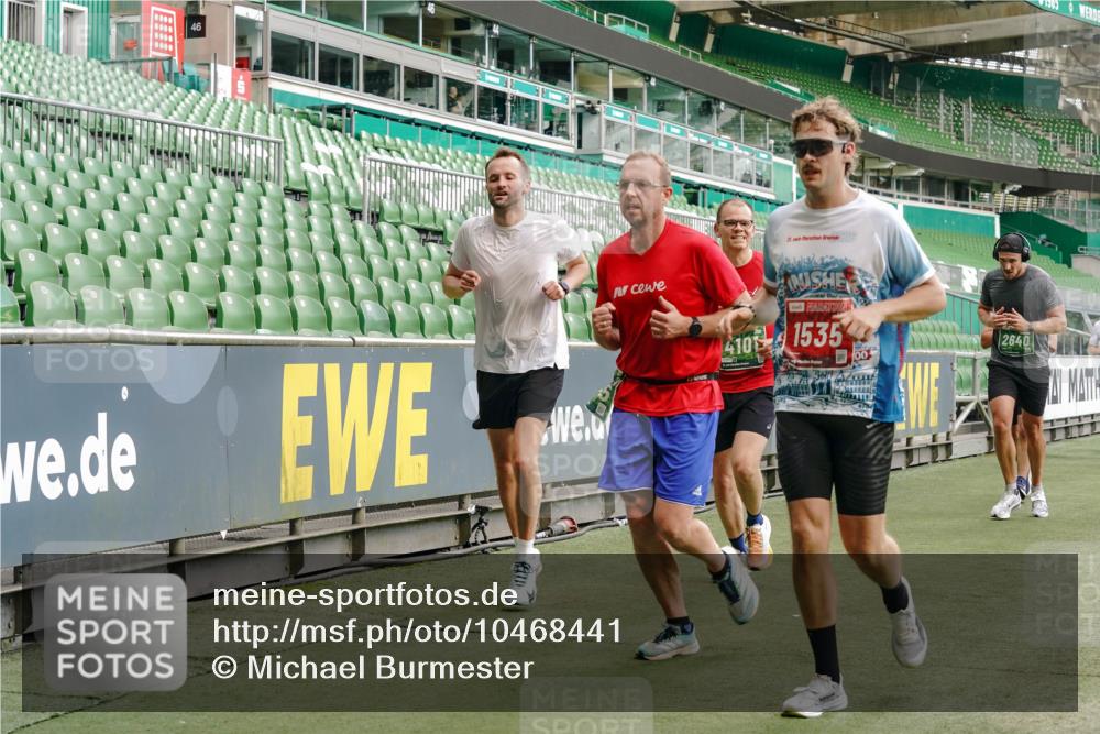 13.09.2026 - 21. swb-Marathon Bremen Michael Burmester http://msf.ph/oto/10468441 13.09.2026 12:57:39 Laufen im Stadion 141, 334, 431, 511, 672, 769, 776, 789, 790, 857, 876, 909, 948, 1010, 1119, 1130, 1191, 1199, 1254, 1281, 1535, 1601, 1642, 1647, 1752, 1809, 1881, 1900, 1931, 1933, 1972, 2001, 2040, 2046, 2051, 2075, 2324, 2343, 2371, 2397, 2402, 2423, 2425, 2473, 2493, 2634, 2640, 2671, 2761, 2812, 2903, 2904, 2948, 3051, 3078, 3138, 3148, 3182, 3186, 3202, 3319, 3338, 3348, 3450, 3458, 3514, 3534, 3560, 3634, 3655, 3685, 3690, 3695, 3760, 3813, 3866, 3933, 3939, 4101, 4316, 4319 meine-sportfotos.de