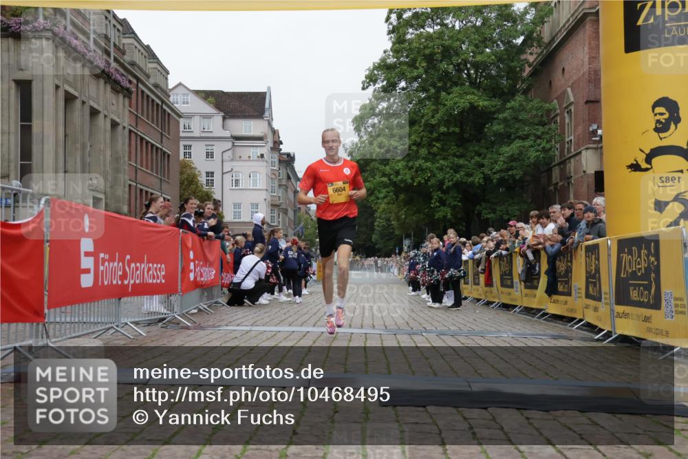 13.09.2026 - Kiel Lauf Yannick Fuchs http://msf.ph/oto/10468495 13.09.2026 10:19:00 Ziel 2539, 2539, 6604, 6604 meine-sportfotos.de
