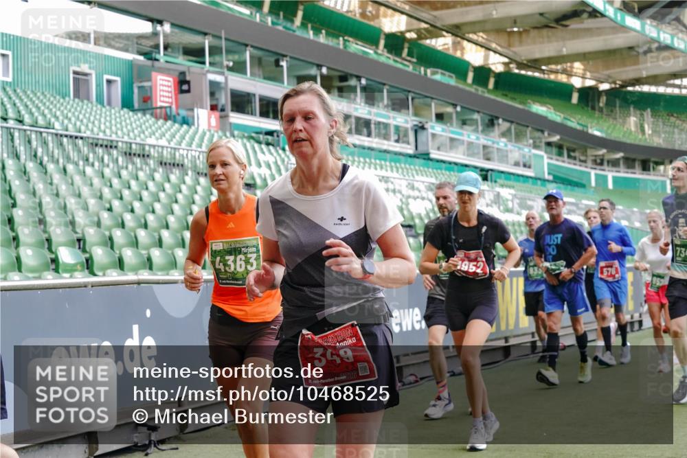 13.09.2026 - 21. swb-Marathon Bremen Michael Burmester http://msf.ph/oto/10468525 13.09.2026 13:13:49 Laufen im Stadion 118, 183, 270, 278, 349, 460, 514, 576, 600, 631, 695, 702, 768, 933, 950, 956, 1005, 1008, 1143, 1286, 1334, 1392, 1408, 1426, 1573, 1596, 1641, 1818, 1819, 1991, 2005, 2024, 2035, 2079, 2233, 2264, 2314, 2387, 2412, 2439, 2457, 2461, 2478, 2505, 2521, 2540, 2564, 2612, 2665, 2684, 2693, 2765, 2773, 2792, 2815, 2816, 2829, 2838, 2860, 2884, 2887, 2895, 2921, 2963, 2966, 2972, 2975, 2978, 3016, 3111, 3155, 3209, 3253, 3277, 3293, 3304, 3313, 3378, 3405, 3428, 3434, 3653, 3661 meine-sportfotos.de