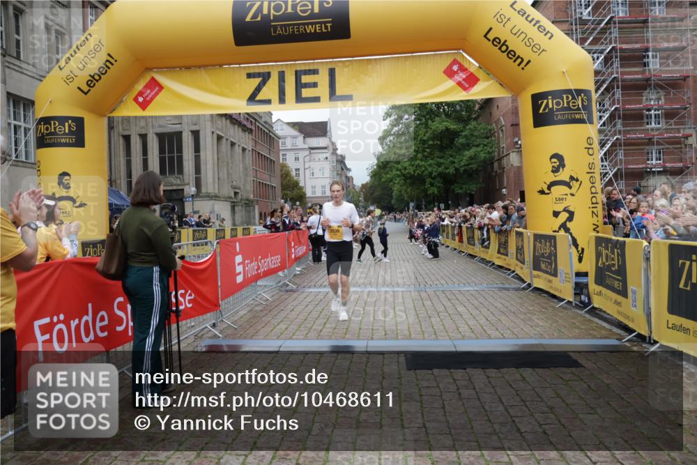 13.09.2026 - Kiel Lauf Yannick Fuchs http://msf.ph/oto/10468611 13.09.2026 10:19:25 Ziel 2539, 2539 meine-sportfotos.de