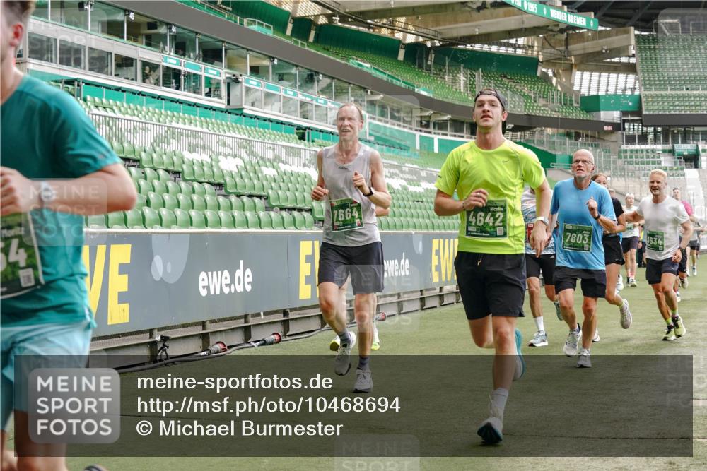 13.09.2026 - 21. swb-Marathon Bremen Michael Burmester http://msf.ph/oto/10468694 13.09.2026 12:57:44 Laufen im Stadion 141, 148, 334, 431, 511, 672, 769, 776, 789, 790, 857, 876, 909, 948, 1010, 1119, 1130, 1191, 1199, 1254, 1281, 1535, 1601, 1642, 1647, 1752, 1809, 1881, 1900, 1931, 1933, 1972, 2001, 2040, 2046, 2051, 2075, 2324, 2343, 2371, 2397, 2402, 2423, 2425, 2473, 2493, 2634, 2640, 2671, 2761, 2771, 2812, 2903, 2904, 3051, 3078, 3138, 3148, 3182, 3186, 3319, 3338, 3450, 3458, 3514, 3534, 3560, 3634, 3655, 3685, 3690, 3695, 3760, 3813, 3866, 3933, 3939, 4101, 4316, 4319 meine-sportfotos.de