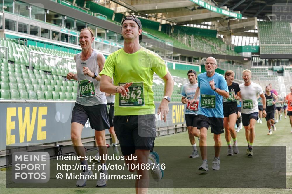 13.09.2026 - 21. swb-Marathon Bremen Michael Burmester http://msf.ph/oto/10468746 13.09.2026 12:57:45 Laufen im Stadion 141, 148, 334, 431, 511, 672, 769, 776, 789, 790, 857, 876, 909, 948, 1010, 1119, 1130, 1191, 1199, 1254, 1281, 1535, 1601, 1642, 1647, 1752, 1809, 1881, 1900, 1931, 1933, 1972, 2001, 2040, 2046, 2051, 2075, 2324, 2343, 2371, 2397, 2402, 2423, 2425, 2473, 2493, 2634, 2640, 2671, 2761, 2771, 2812, 2903, 2904, 3051, 3078, 3138, 3148, 3182, 3186, 3319, 3338, 3450, 3458, 3514, 3534, 3560, 3634, 3655, 3685, 3690, 3695, 3760, 3813, 3866, 3933, 3939, 4101, 4316, 4319 meine-sportfotos.de