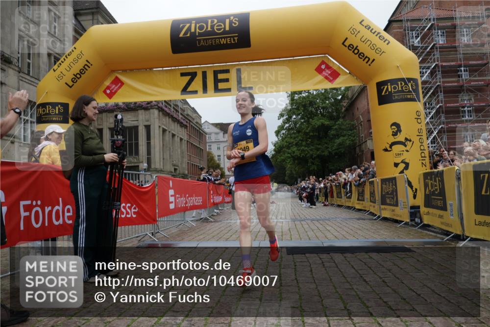 13.09.2026 - Kiel Lauf Yannick Fuchs http://msf.ph/oto/10469007 13.09.2026 10:21:05 Ziel 12149, 6049, 6584 meine-sportfotos.de