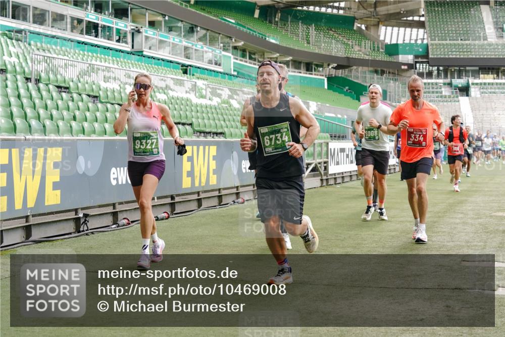 13.09.2026 - 21. swb-Marathon Bremen Michael Burmester http://msf.ph/oto/10469008 13.09.2026 12:57:49 Laufen im Stadion 141, 148, 334, 431, 511, 672, 769, 776, 789, 790, 857, 876, 909, 1010, 1119, 1130, 1191, 1199, 1254, 1281, 1535, 1601, 1642, 1647, 1752, 1809, 1881, 1900, 1931, 1933, 1972, 2040, 2046, 2051, 2075, 2324, 2343, 2371, 2397, 2402, 2423, 2425, 2473, 2493, 2634, 2640, 2671, 2761, 2771, 2807, 2812, 2903, 2904, 3051, 3078, 3138, 3148, 3182, 3186, 3319, 3338, 3450, 3458, 3514, 3534, 3560, 3634, 3655, 3685, 3690, 3695, 3760, 3813, 3866, 3933, 3939, 4101, 4316, 4319 meine-sportfotos.de