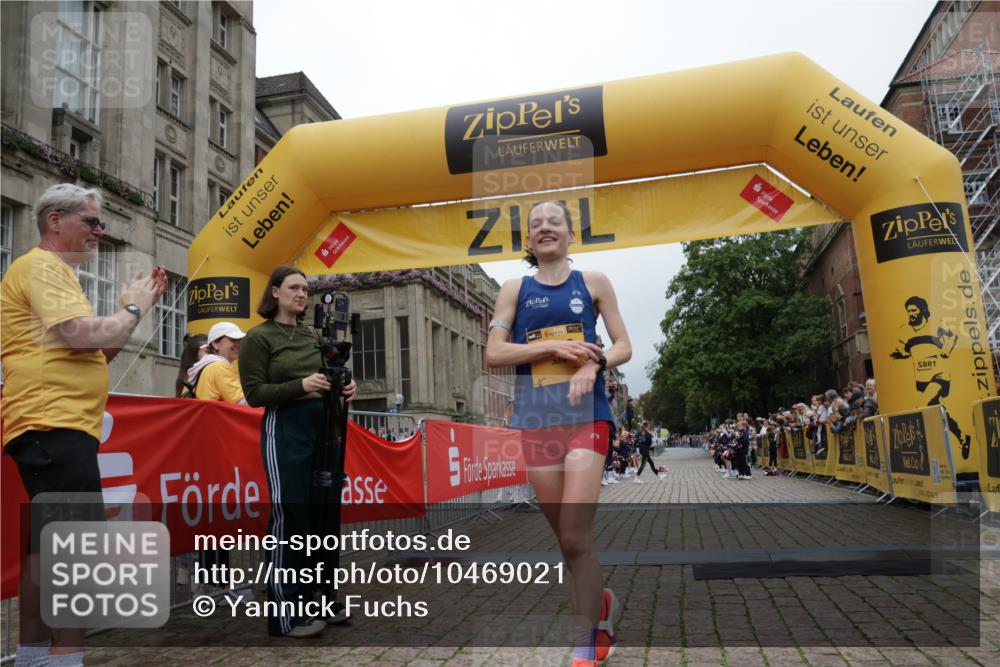 13.09.2026 - Kiel Lauf Yannick Fuchs http://msf.ph/oto/10469021 13.09.2026 10:21:06 Ziel 12149, 6049, 6584 meine-sportfotos.de