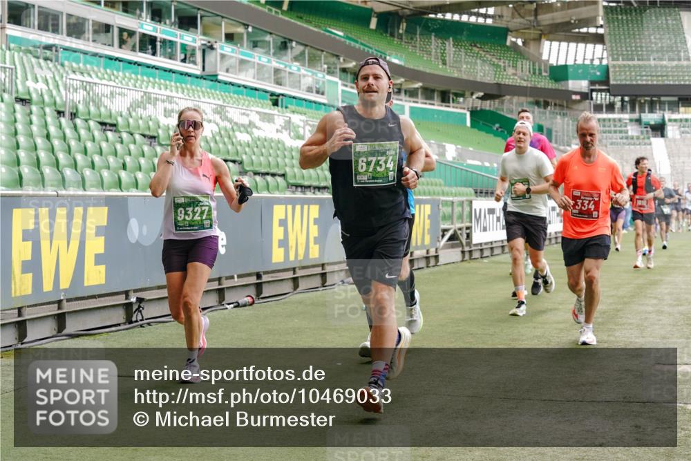 13.09.2026 - 21. swb-Marathon Bremen Michael Burmester http://msf.ph/oto/10469033 13.09.2026 12:57:49 Laufen im Stadion 141, 148, 334, 431, 511, 672, 769, 776, 789, 790, 857, 876, 909, 1010, 1119, 1130, 1191, 1199, 1254, 1281, 1535, 1601, 1642, 1647, 1752, 1809, 1881, 1900, 1931, 1933, 1972, 2040, 2046, 2051, 2075, 2324, 2343, 2371, 2397, 2402, 2423, 2425, 2473, 2493, 2634, 2640, 2671, 2761, 2771, 2807, 2812, 2903, 2904, 3051, 3078, 3138, 3148, 3182, 3186, 3319, 3338, 3450, 3458, 3514, 3534, 3560, 3634, 3655, 3685, 3690, 3695, 3760, 3813, 3866, 3933, 3939, 4101, 4316, 4319 meine-sportfotos.de