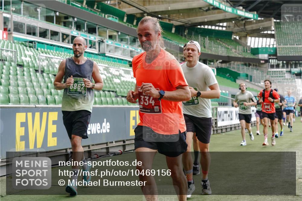 13.09.2026 - 21. swb-Marathon Bremen Michael Burmester http://msf.ph/oto/10469156 13.09.2026 12:57:52 Laufen im Stadion 141, 148, 334, 431, 511, 672, 769, 776, 789, 790, 857, 909, 1010, 1119, 1130, 1191, 1199, 1254, 1281, 1535, 1601, 1642, 1647, 1752, 1809, 1881, 1900, 1931, 1933, 1972, 2046, 2051, 2075, 2324, 2343, 2371, 2397, 2402, 2423, 2425, 2473, 2493, 2634, 2640, 2671, 2761, 2771, 2807, 2903, 2904, 3051, 3078, 3138, 3148, 3182, 3186, 3319, 3338, 3450, 3458, 3514, 3534, 3560, 3634, 3655, 3685, 3690, 3695, 3760, 3813, 3866, 3933, 3939, 4101, 4316, 4319, 205 meine-sportfotos.de
