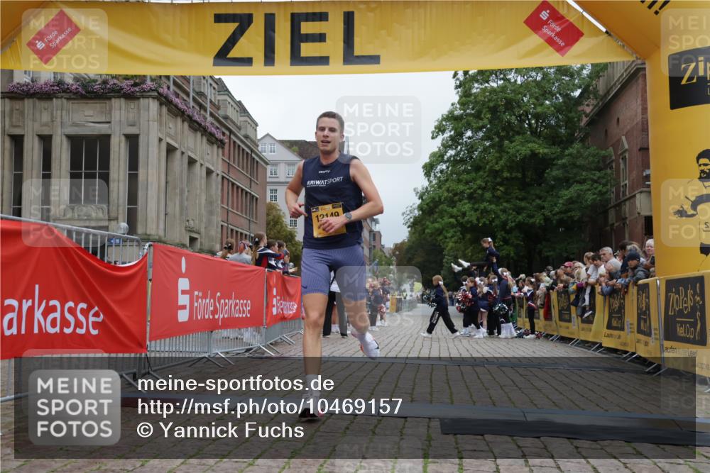 13.09.2026 - Kiel Lauf Yannick Fuchs http://msf.ph/oto/10469157 13.09.2026 10:21:43 Ziel 3788, 1987, 9681, 12148, 12149 meine-sportfotos.de