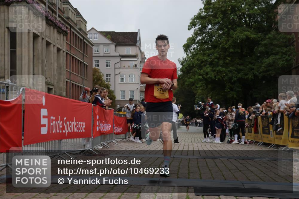 13.09.2026 - Kiel Lauf Yannick Fuchs http://msf.ph/oto/10469233 13.09.2026 10:22:16 Ziel 4621, 8708, 1987, 3732, 3788, 9681, 12148, 151, 8240, 3788 meine-sportfotos.de