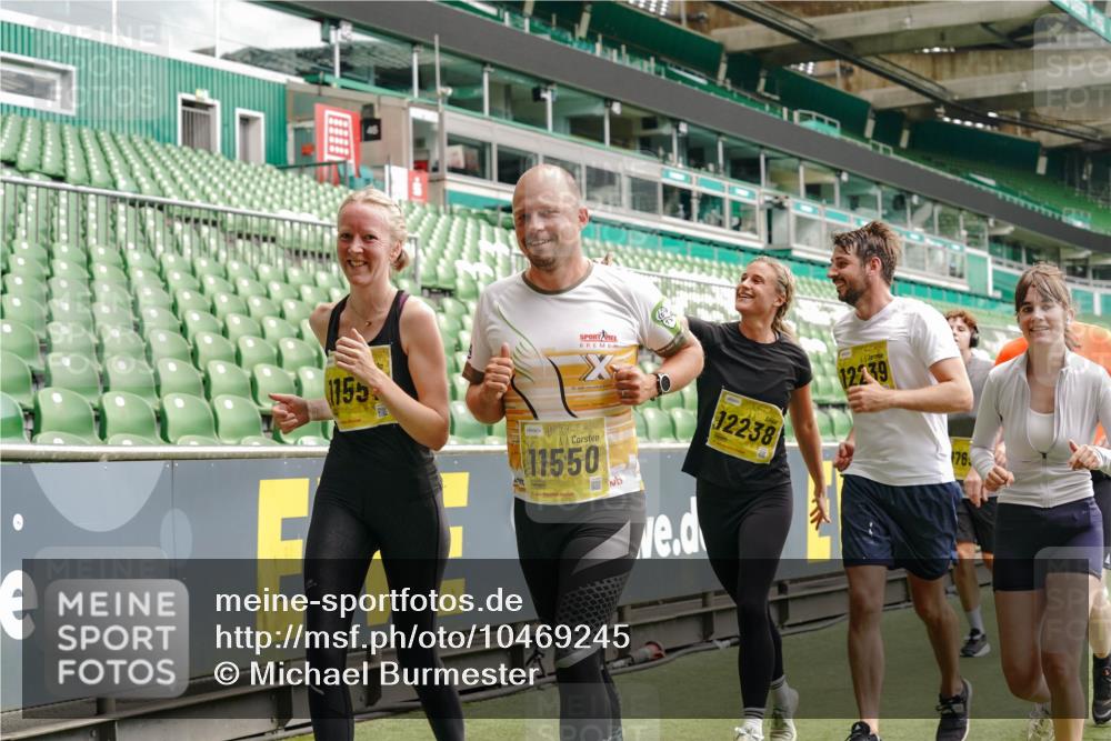 13.09.2026 - 21. swb-Marathon Bremen Michael Burmester http://msf.ph/oto/10469245 13.09.2026 10:36:14 Laufen im Stadion 10092, 10093, 10144, 10152, 10153, 10154, 10157, 10160, 10173, 10175, 10181, 10182, 10185, 10186, 10187, 10195, 10198, 10237, 10245, 10251, 10257, 10263, 10272, 10275, 10278, 10291, 10296, 10306, 10309, 10331, 10332, 10338, 10357, 10377, 10382, 10390, 10403, 10409, 10411, 10420, 10427, 10429, 10439, 10473, 10477, 10481, 10492, 10497, 10500, 10528, 10531, 10560, 10569, 10607, 10613, 10617, 10633, 10636, 10647, 10648, 10659, 10671, 10672, 10677, 10715 meine-sportfotos.de