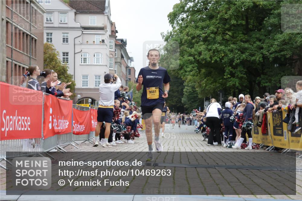 13.09.2026 - Kiel Lauf Yannick Fuchs http://msf.ph/oto/10469263 13.09.2026 10:22:23 Ziel 4621, 8240, 8708, 1987, 3732, 8708, 9681, 12148, 151, 5603, 3788, 9681 meine-sportfotos.de