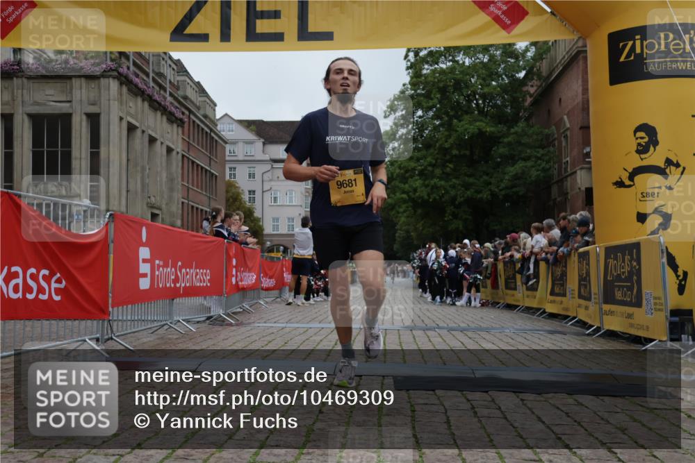 13.09.2026 - Kiel Lauf Yannick Fuchs http://msf.ph/oto/10469309 13.09.2026 10:22:25 Ziel 4621, 8240, 1987, 3732, 8708, 12148, 151, 5603, 9681 meine-sportfotos.de