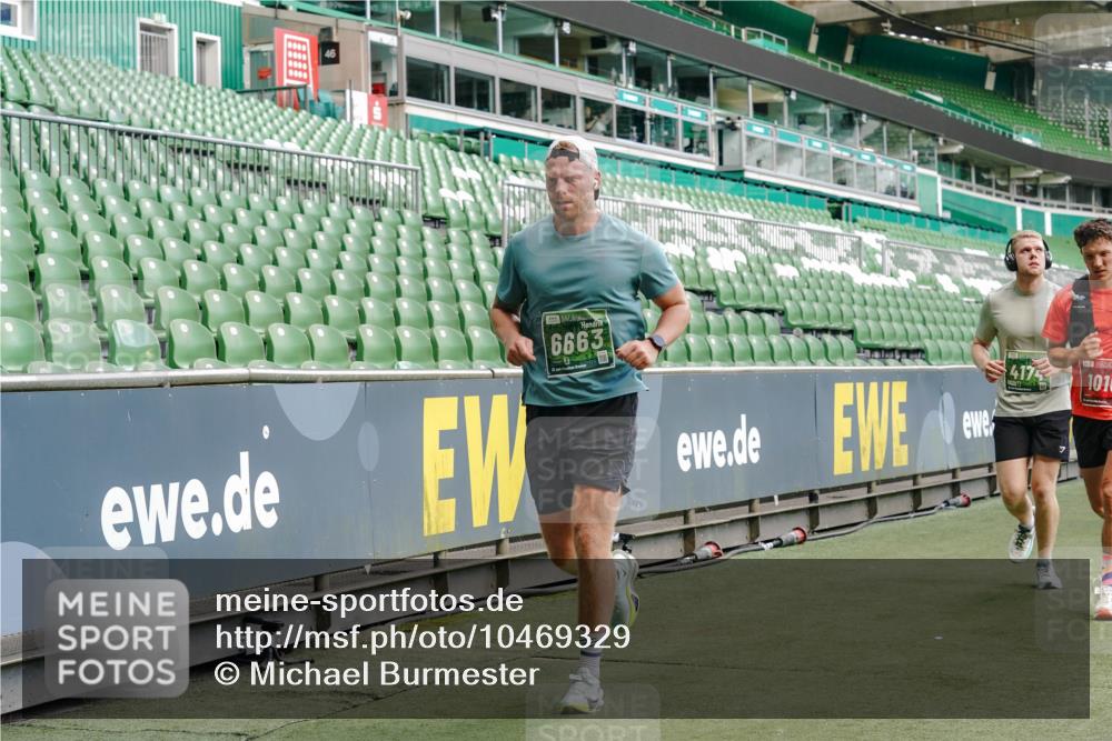 13.09.2026 - 21. swb-Marathon Bremen Michael Burmester http://msf.ph/oto/10469329 13.09.2026 12:57:54 Laufen im Stadion 141, 148, 334, 431, 511, 672, 769, 776, 789, 790, 857, 909, 1010, 1119, 1130, 1191, 1199, 1254, 1281, 1535, 1601, 1642, 1647, 1752, 1809, 1881, 1900, 1931, 1933, 1972, 2046, 2051, 2075, 2324, 2343, 2371, 2397, 2402, 2423, 2425, 2473, 2493, 2634, 2640, 2671, 2761, 2771, 2807, 2903, 2904, 3051, 3078, 3138, 3148, 3182, 3186, 3319, 3338, 3450, 3458, 3514, 3534, 3560, 3634, 3655, 3685, 3690, 3695, 3760, 3813, 3866, 3933, 3939, 4101, 4316, 4319, 205 meine-sportfotos.de