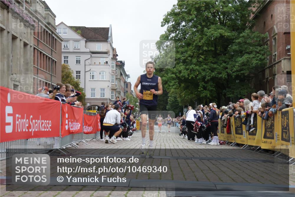 13.09.2026 - Kiel Lauf Yannick Fuchs http://msf.ph/oto/10469340 13.09.2026 10:22:28 Ziel 8240, 1987, 3732, 4621, 8708, 12148, 151, 5603, 9681, 12148 meine-sportfotos.de