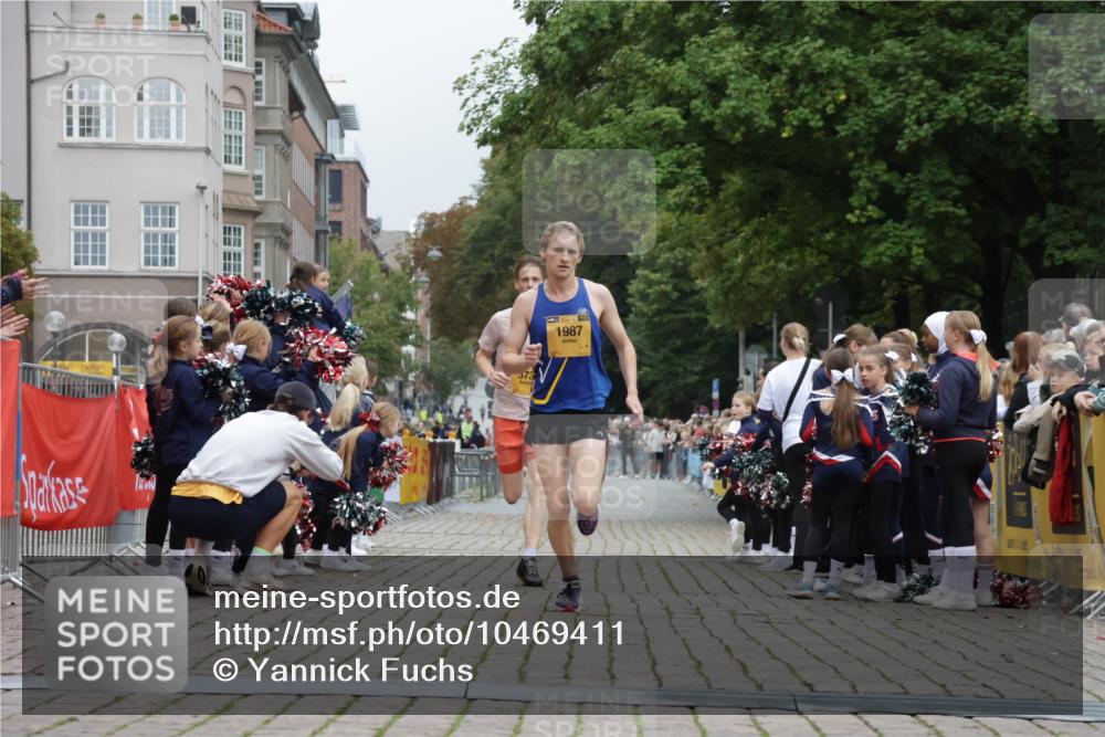 13.09.2026 - Kiel Lauf Yannick Fuchs http://msf.ph/oto/10469411 13.09.2026 10:22:35 Ziel 151, 5603, 8240, 1987, 3732, 4621, 8708, 5326, 1987, 12148 meine-sportfotos.de