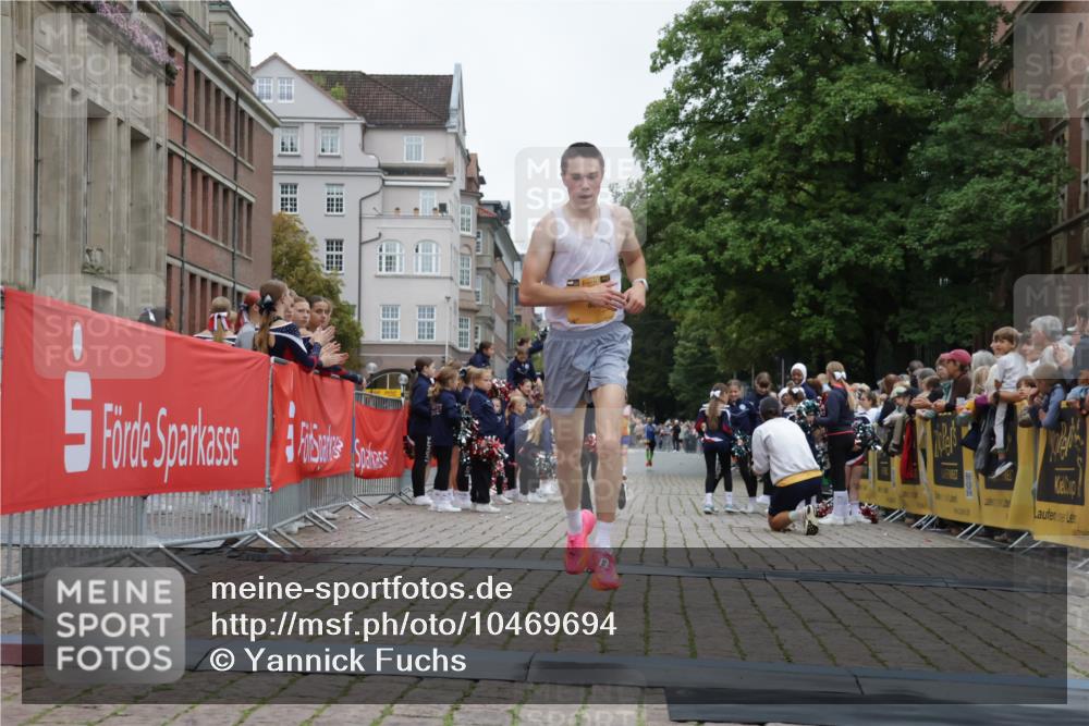 13.09.2026 - Kiel Lauf Yannick Fuchs http://msf.ph/oto/10469694 13.09.2026 10:23:02 Ziel 9678, 151, 5326, 5603, 8240, 3465, 4645, 8809, 10568, 8240 meine-sportfotos.de
