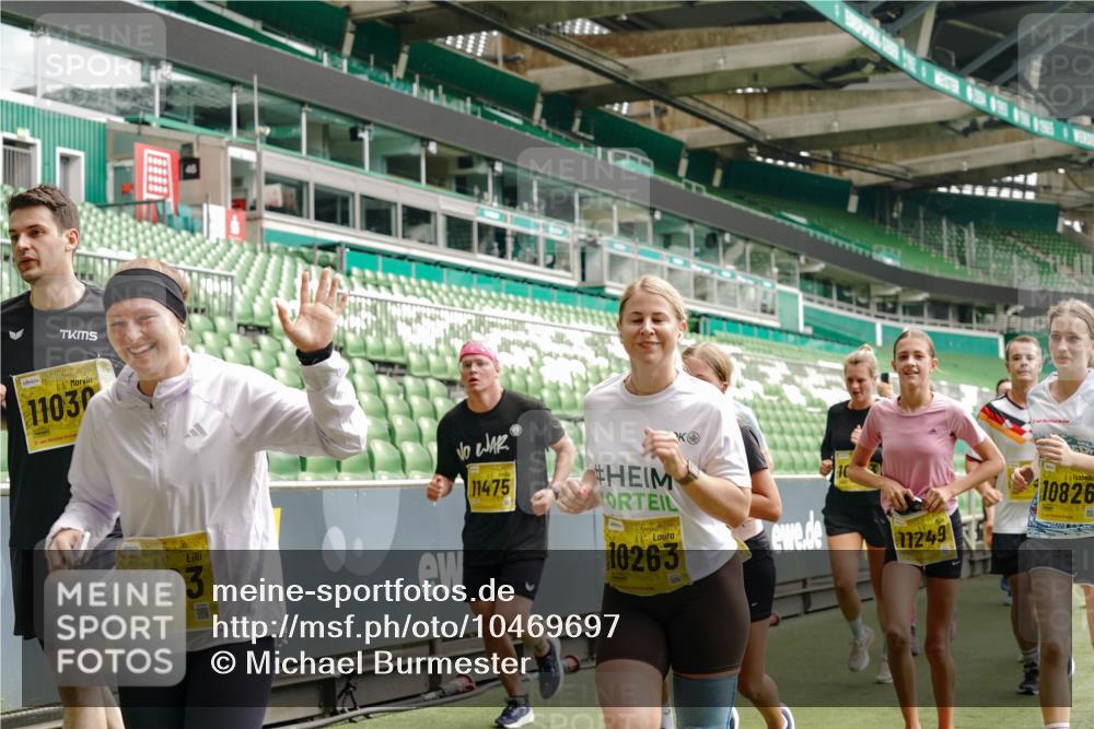 13.09.2026 - 21. swb-Marathon Bremen Michael Burmester http://msf.ph/oto/10469697 13.09.2026 10:36:20 Laufen im Stadion 10092, 10093, 10144, 10152, 10153, 10154, 10157, 10160, 10173, 10175, 10181, 10182, 10186, 10187, 10195, 10198, 10237, 10245, 10251, 10257, 10263, 10272, 10275, 10278, 10291, 10296, 10306, 10309, 10327, 10331, 10332, 10338, 10357, 10377, 10382, 10390, 10403, 10409, 10411, 10420, 10427, 10429, 10439, 10473, 10477, 10481, 10492, 10497, 10500, 10528, 10531, 10560, 10569, 10607, 10613, 10617, 10633, 10636, 10647, 10648, 10659, 10671, 10672, 10715 meine-sportfotos.de