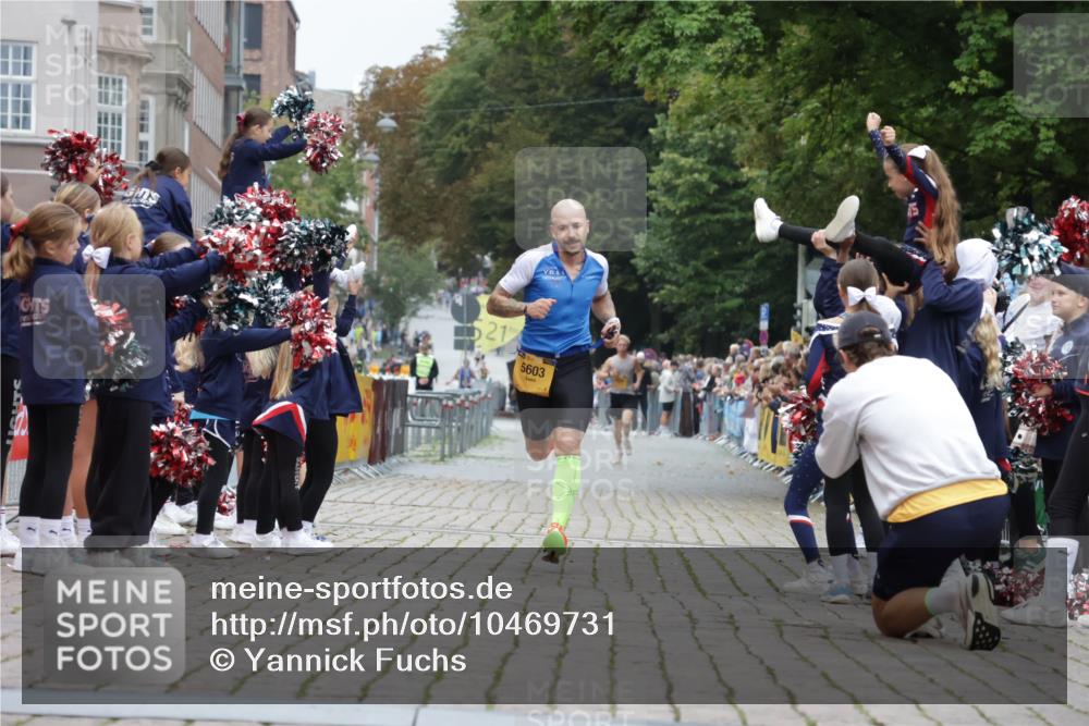 13.09.2026 - Kiel Lauf Yannick Fuchs http://msf.ph/oto/10469731 13.09.2026 10:23:11 Ziel 3465, 8809, 9678, 10568, 5326, 5603, 4645, 6302, 151, 5603 meine-sportfotos.de
